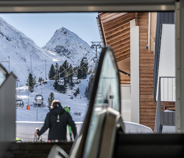 Hotel Edelweiss& Gurgl directly on the slope