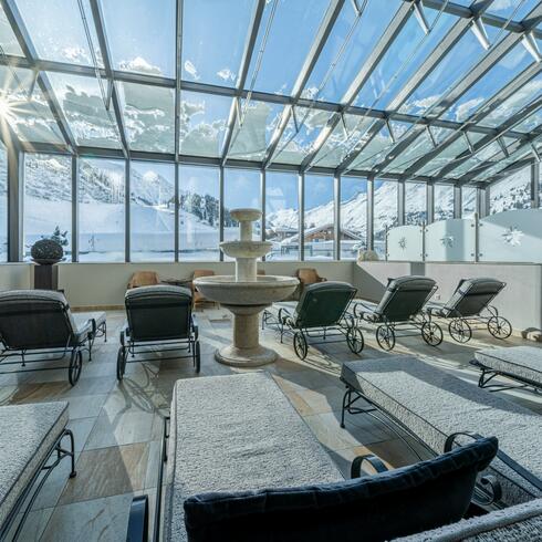 Hotel Edelweiss & Gurgl mit Wellnessbereich und Pool