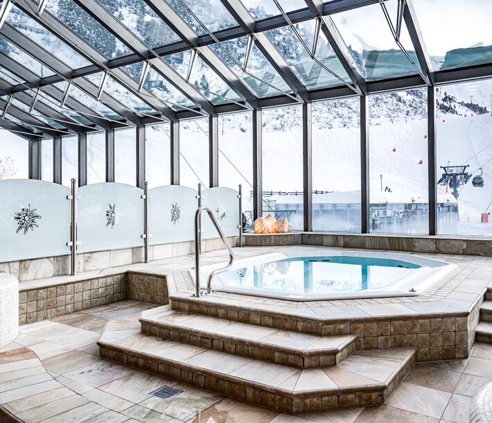 Hotel mit Indoor Whirlpool Tirol