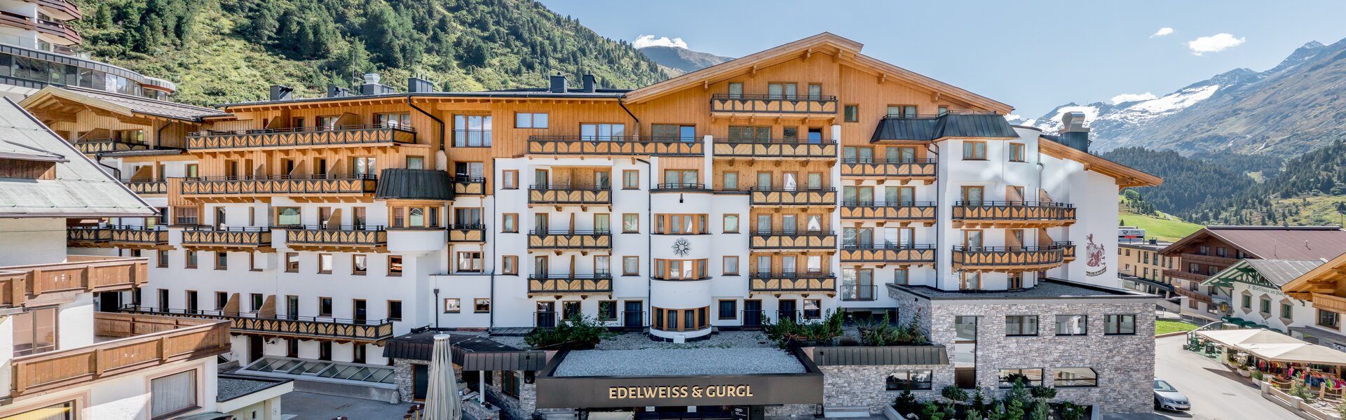 hotel Edelweiss in summer