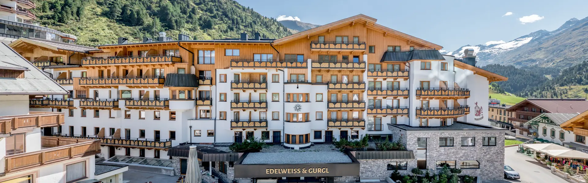 Hotel Edelweiss im Sommer